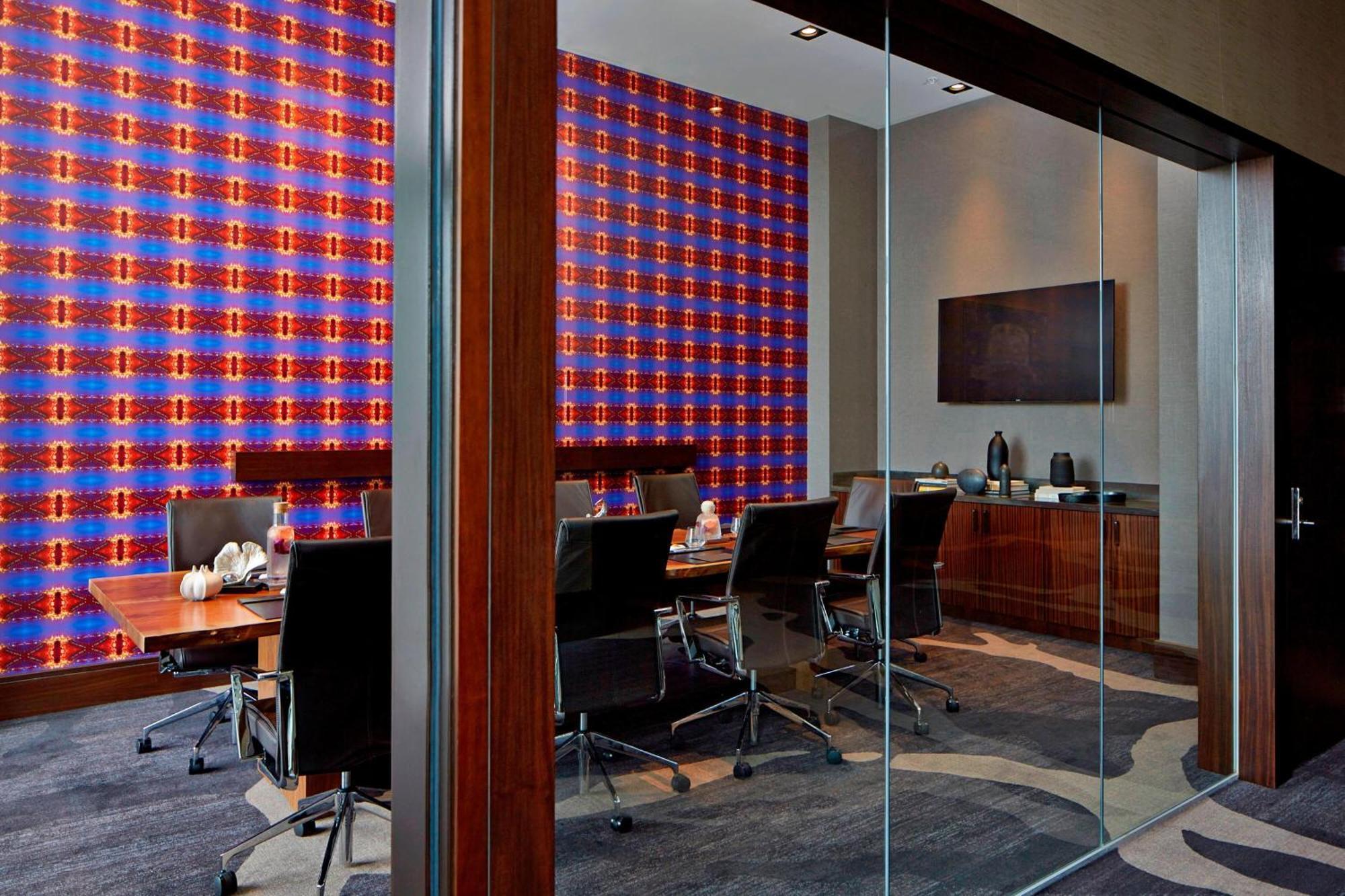 Hotel Renaissance Dallas At Legacy West