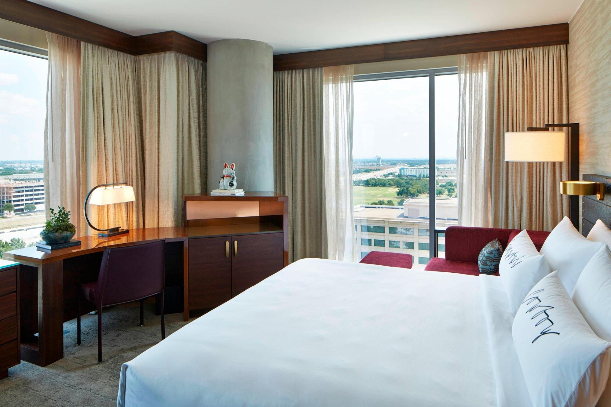 Hotel Renaissance Dallas At Legacy West 4*