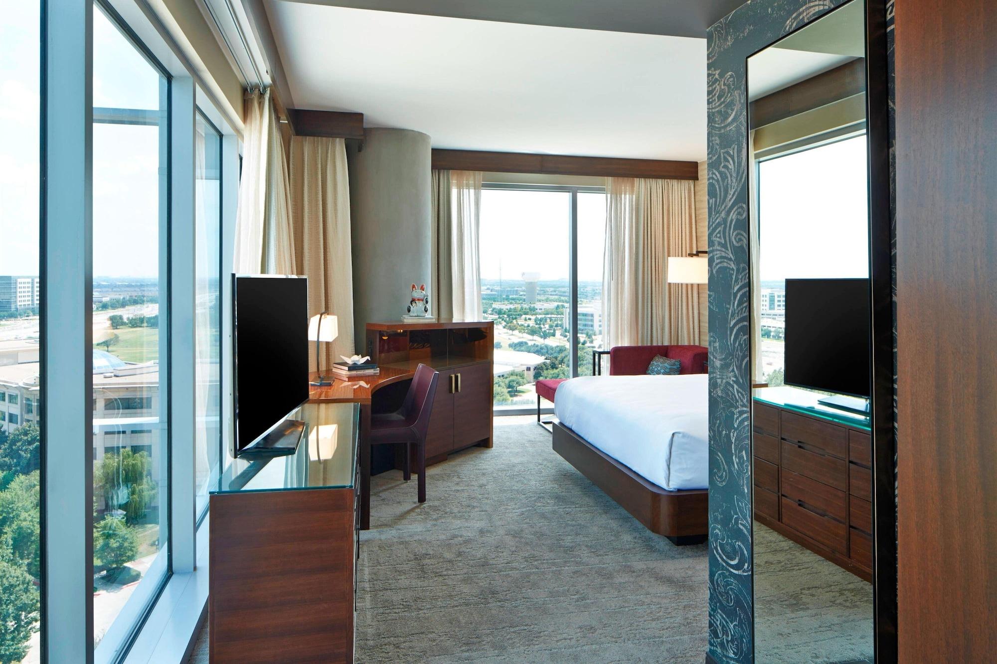 Hotel Renaissance Dallas At Legacy West 4*