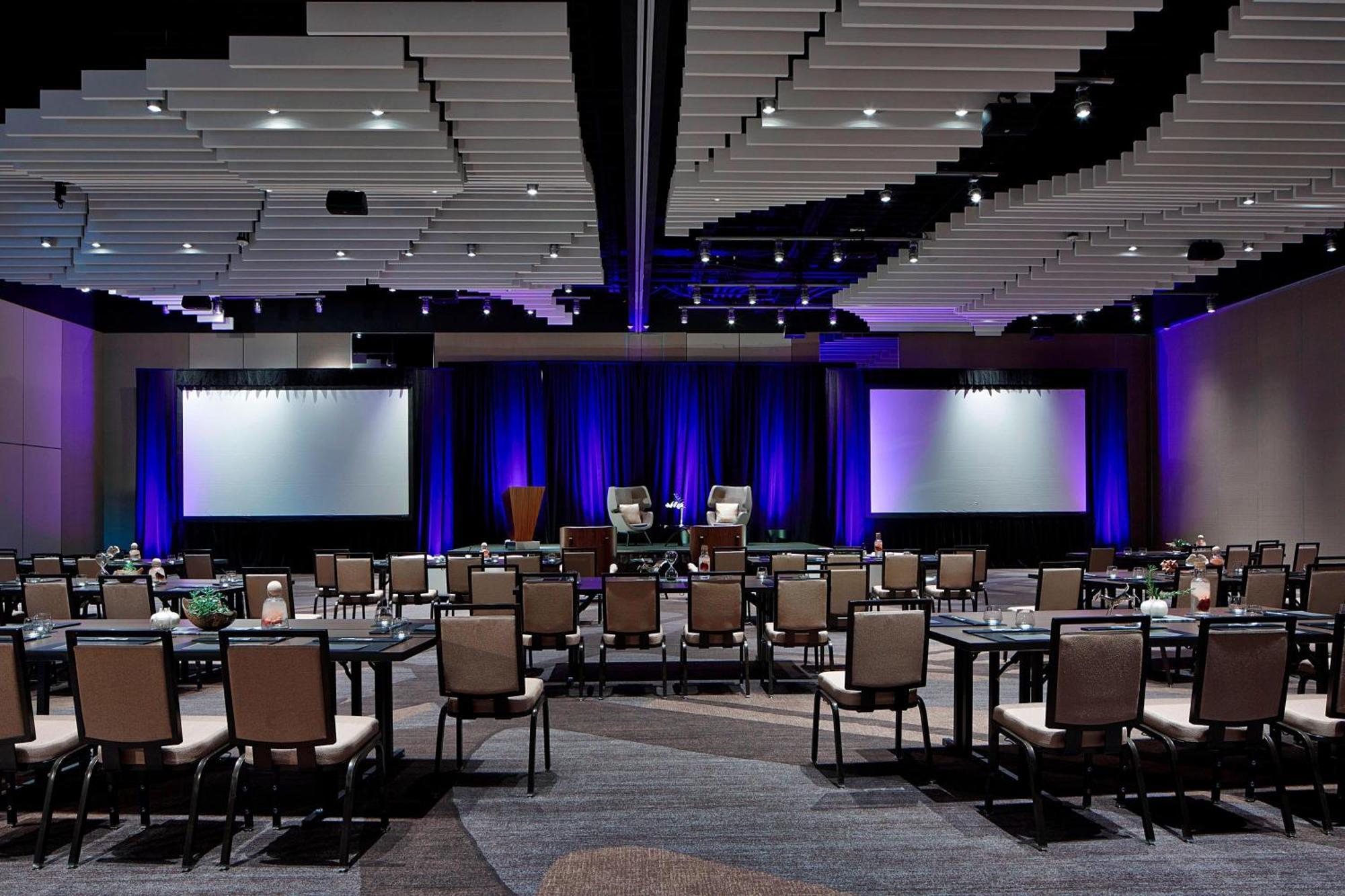 Renaissance Dallas At Legacy West Hotel 4*