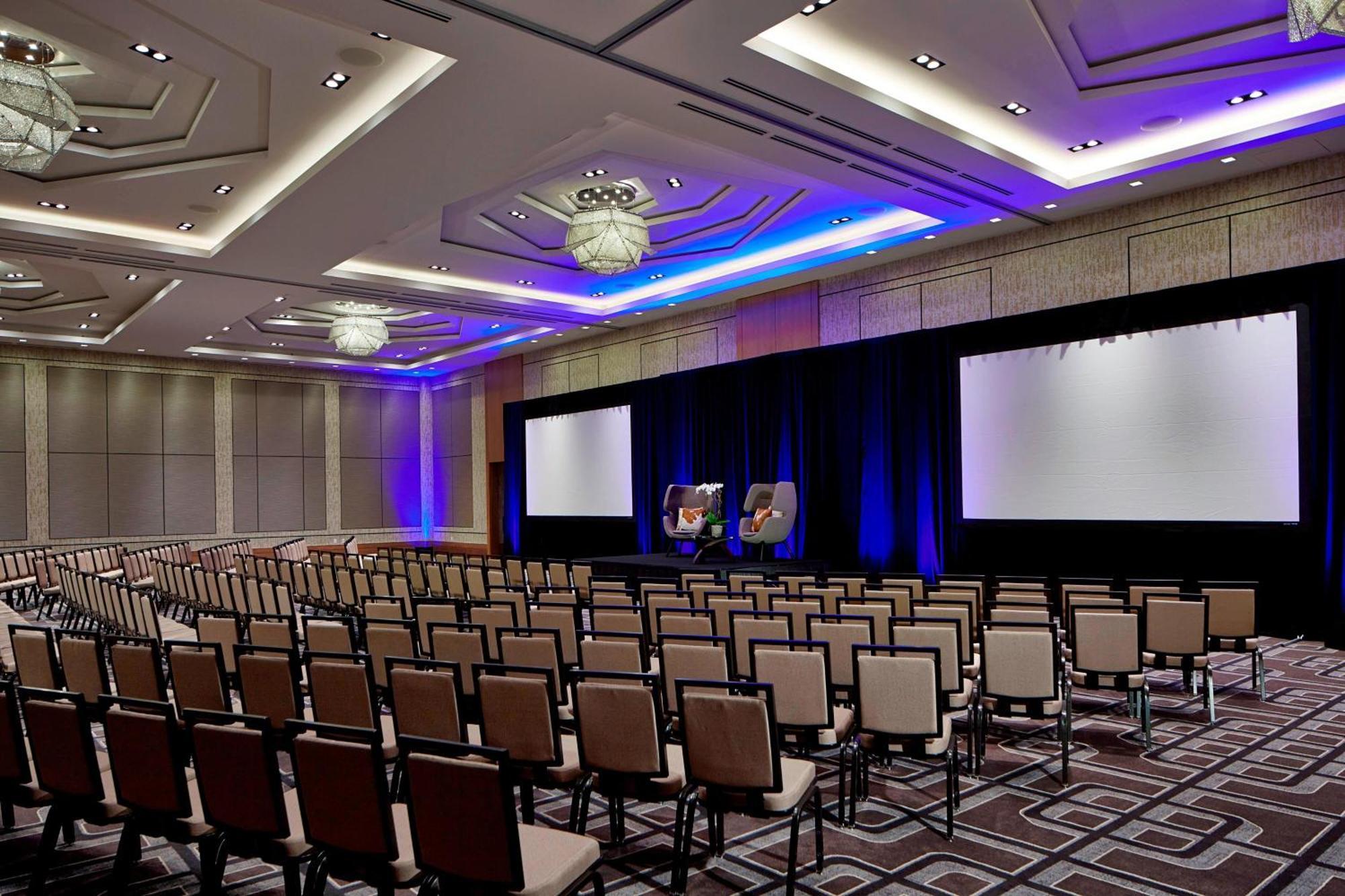 Renaissance Dallas At Legacy West 4* Plano