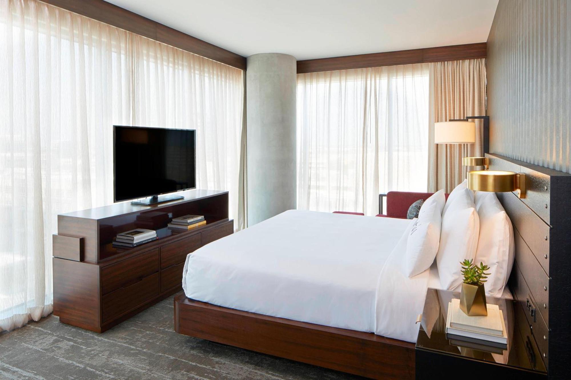 Renaissance Dallas At Legacy West Hotel