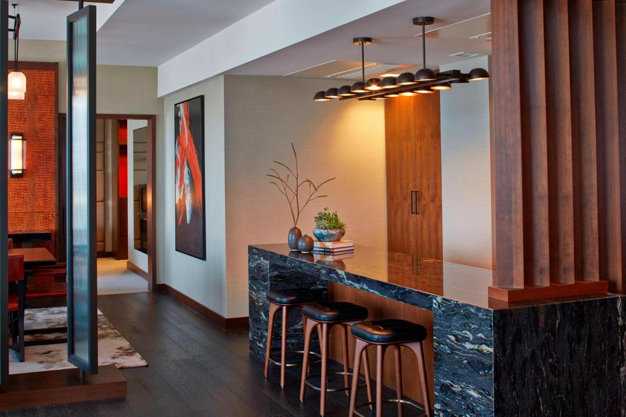 Renaissance Dallas At Legacy West Hotel 4*